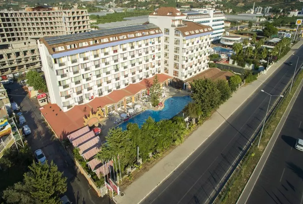 first class_hotel_alanya_shabavizparvaz_02.jpg